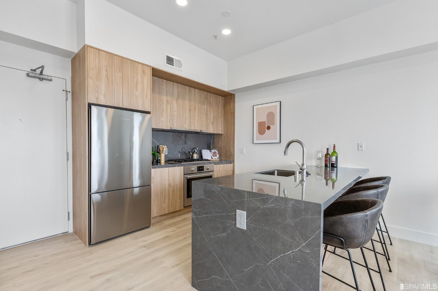 Stylish Condos Debut At Former Parkside Theater ‣ San Francisco New