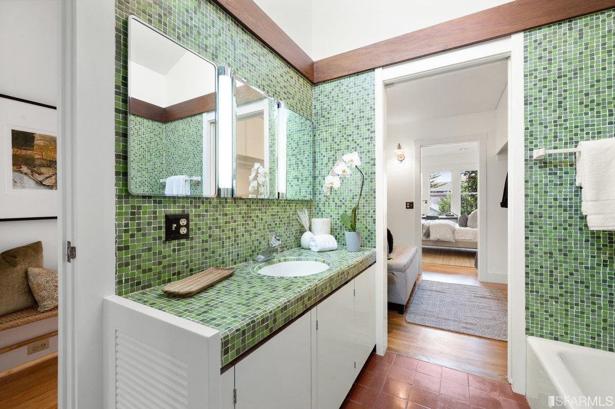 SF Askhole Of The Month, October 2022 ‣ San Francisco New & Modern Homes