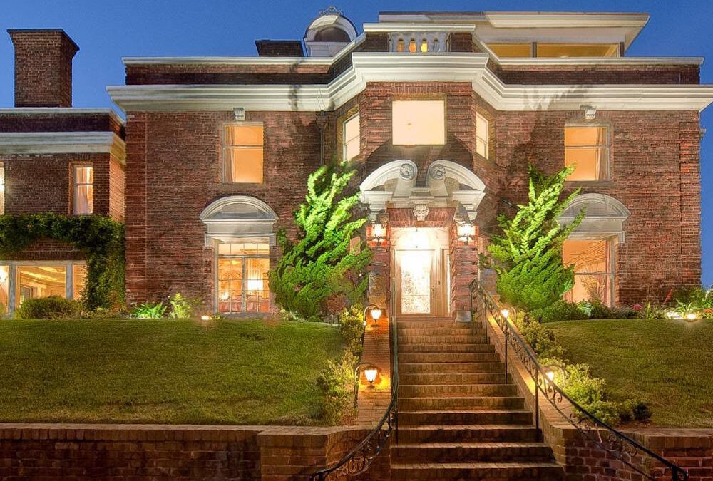 Iconic ‘Herbst Manor’ Quietly Seeks $15.5 Million In Pacific Heights