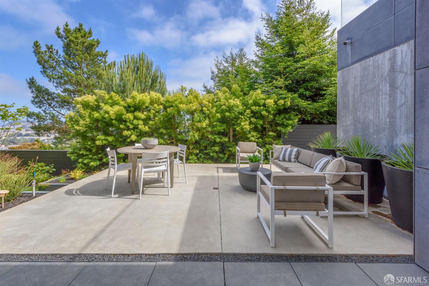 VC Founder Tries Unloading Glen Park Mansion For 22 Million ‣ San